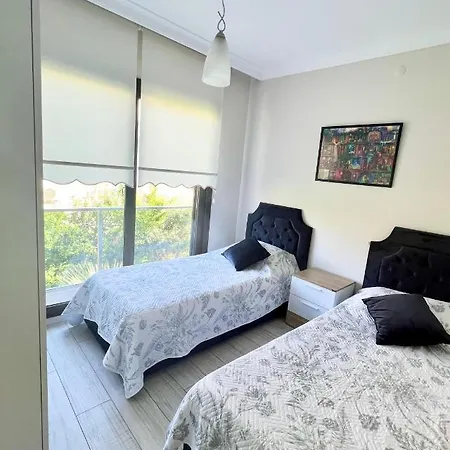 Villa Luxurious With Pool Directly By The Sea *